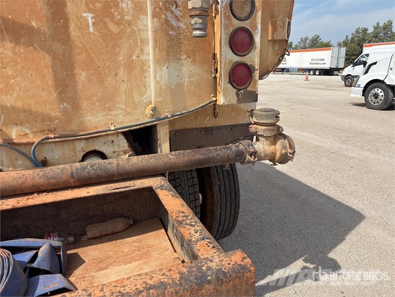Peterbilt 348 Autocisterne