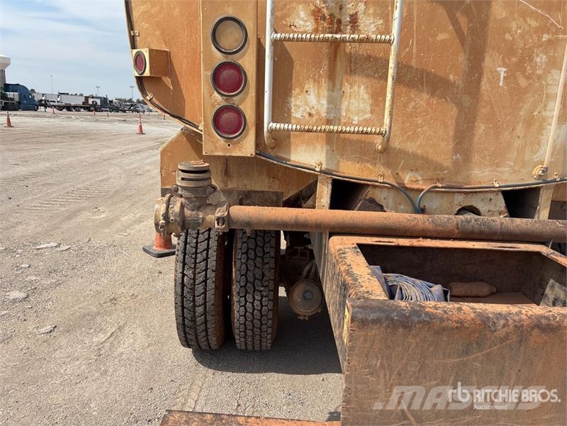 Peterbilt 348 Autocisterne