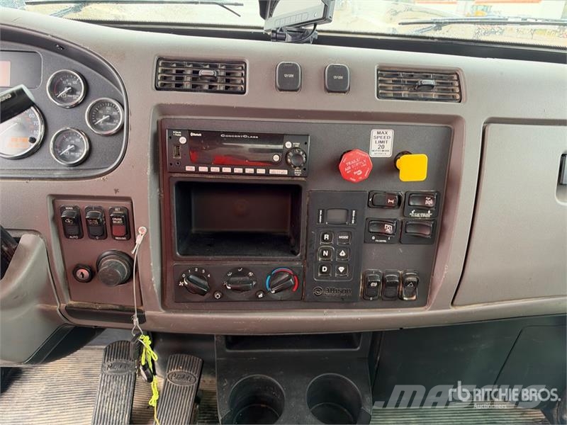 Peterbilt 348 Tankvogne - vand