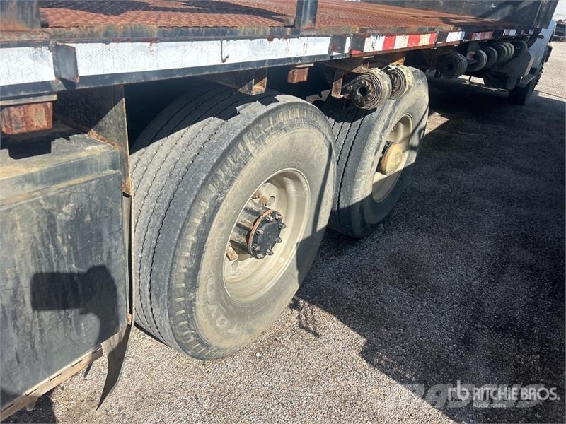 Peterbilt 348 Kamioni sa otvorenim sandukom