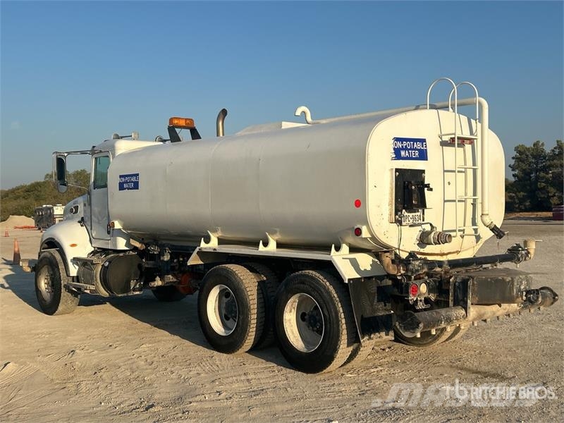 Peterbilt 348 Caminhão-pipa