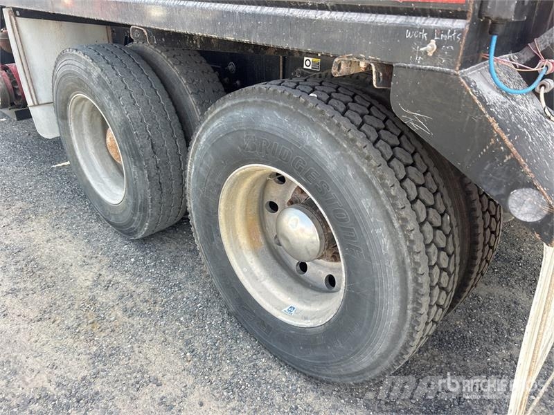 Peterbilt 348 شاحنات مزدوجة / خلخلة