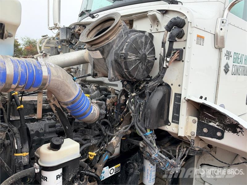 Peterbilt 348 Tankvogne - vand