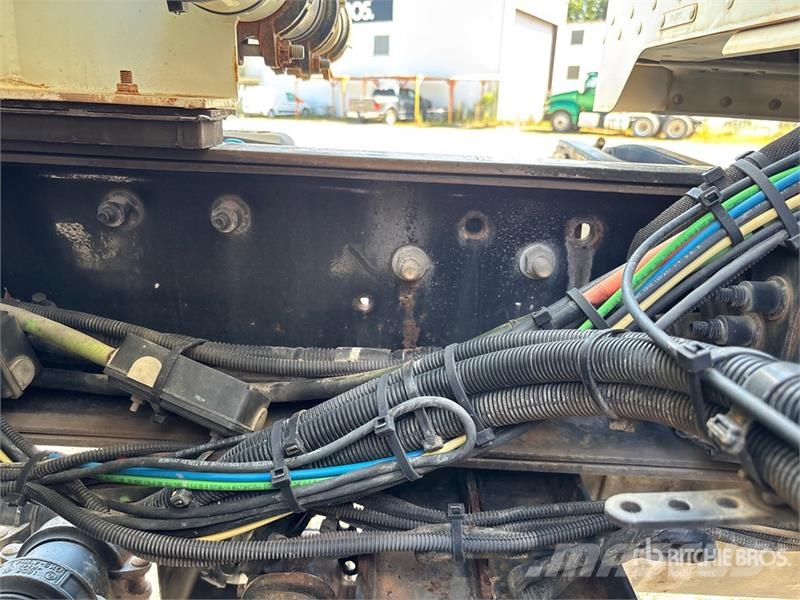 Peterbilt 348 صهاريج مياه