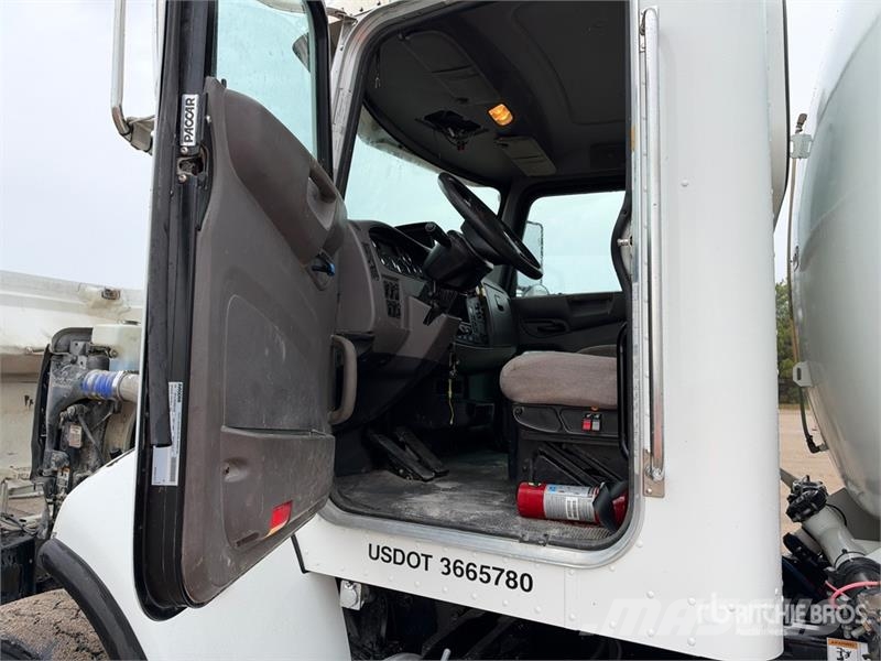 Peterbilt 348 Tankvogne - vand