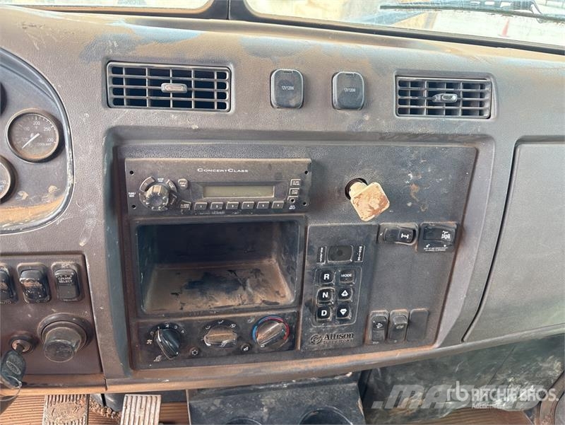 Peterbilt 348 Autocisterne