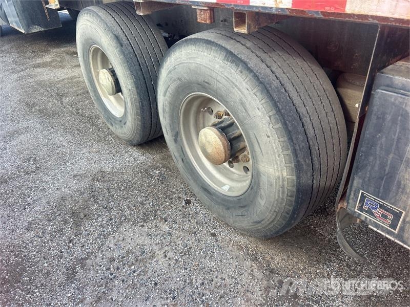 Peterbilt 348 Kamioni sa otvorenim sandukom