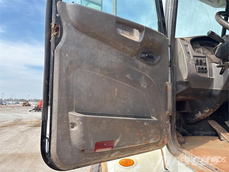 Peterbilt 348 Autocisterne