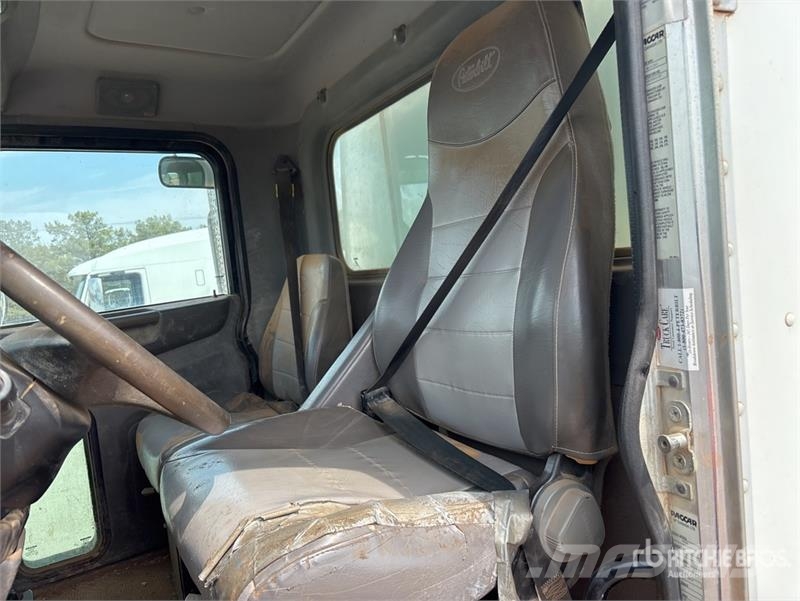 Peterbilt 348 Autocisterne