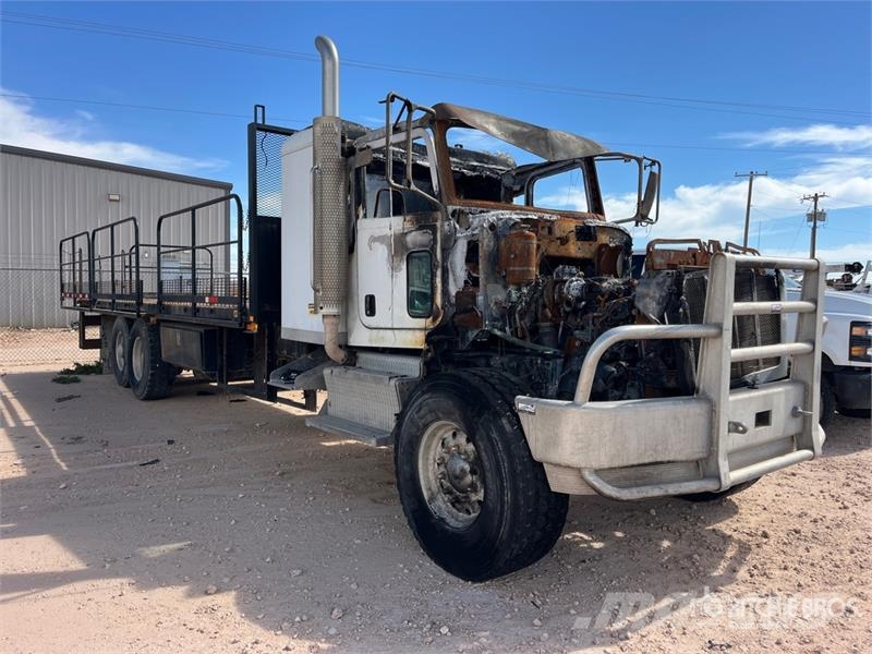 Peterbilt 348 Platte bakwagens