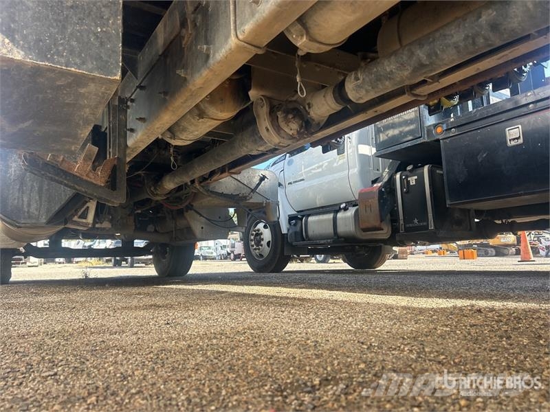 Peterbilt 348 Kamioni sa otvorenim sandukom