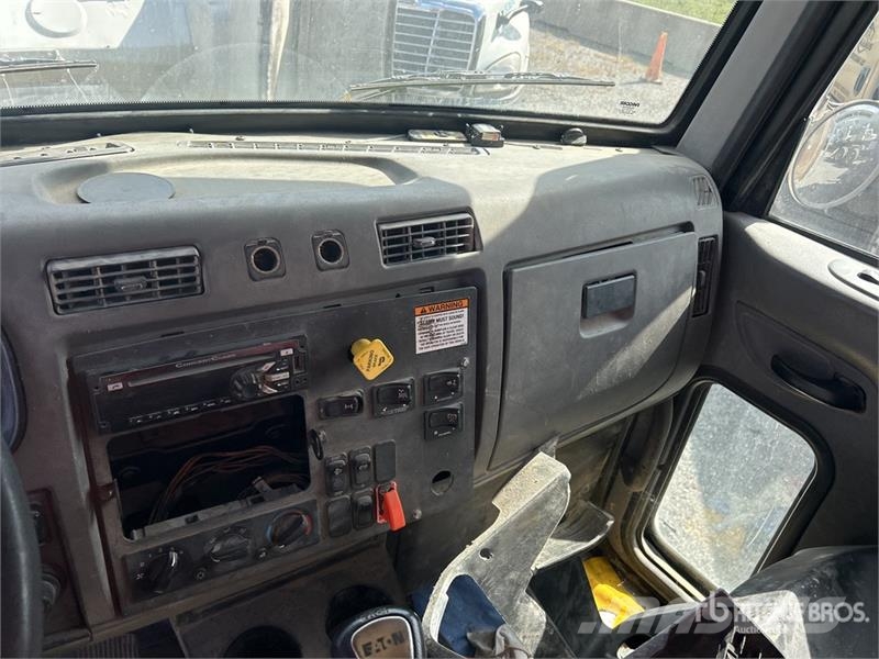 Peterbilt 348 شاحنات مزدوجة / خلخلة