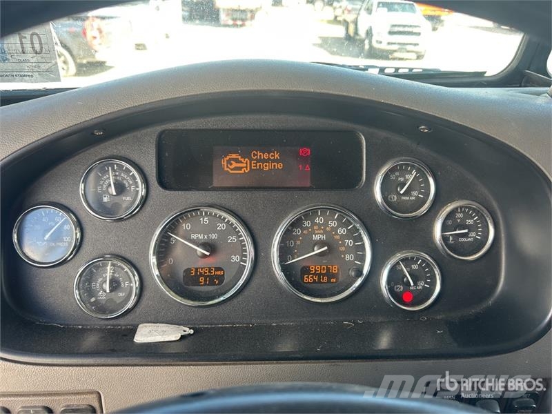 Peterbilt 348 Kamioni sa otvorenim sandukom