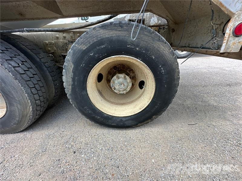 Peterbilt 357 6x4 Mixer Truck Concrete trucks