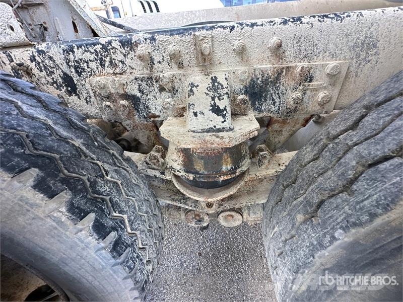 Peterbilt 357 6x4 Mixer Truck Concrete trucks