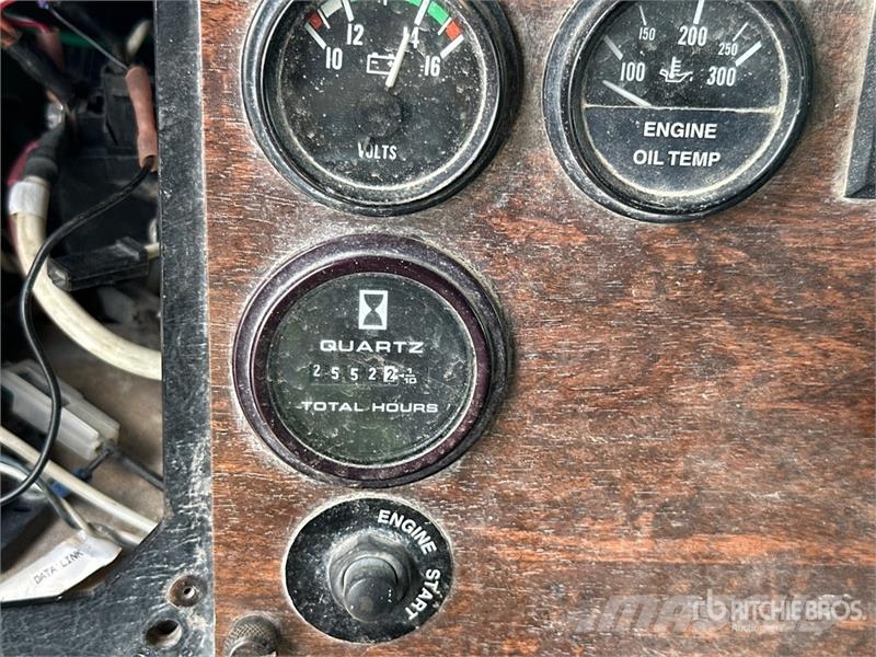 Peterbilt 357 6x4 Mixer Truck Concrete trucks