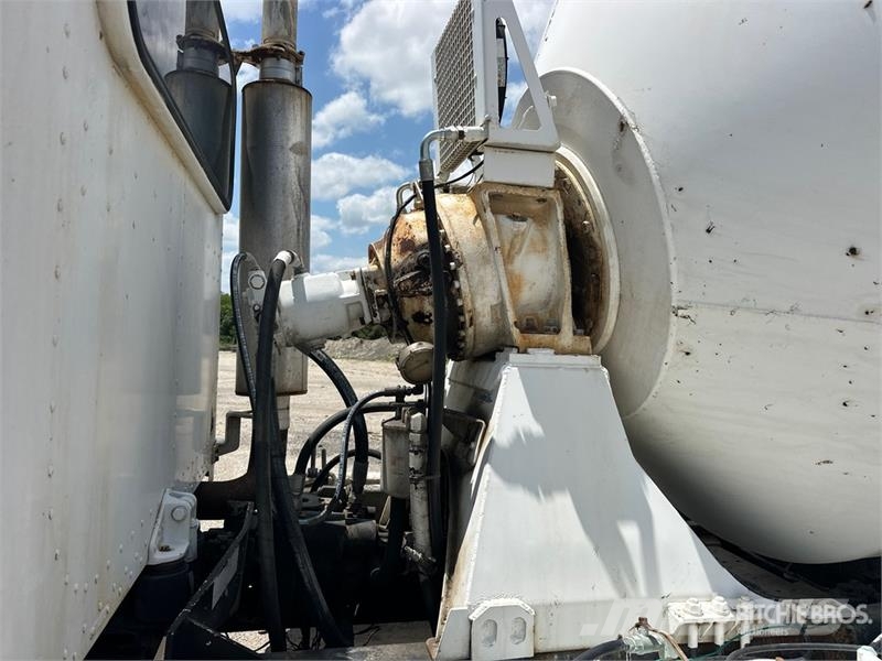 Peterbilt 357 6x4 Mixer Truck Concrete trucks