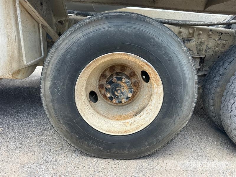 Peterbilt 357 6x4 Mixer Truck Concrete trucks
