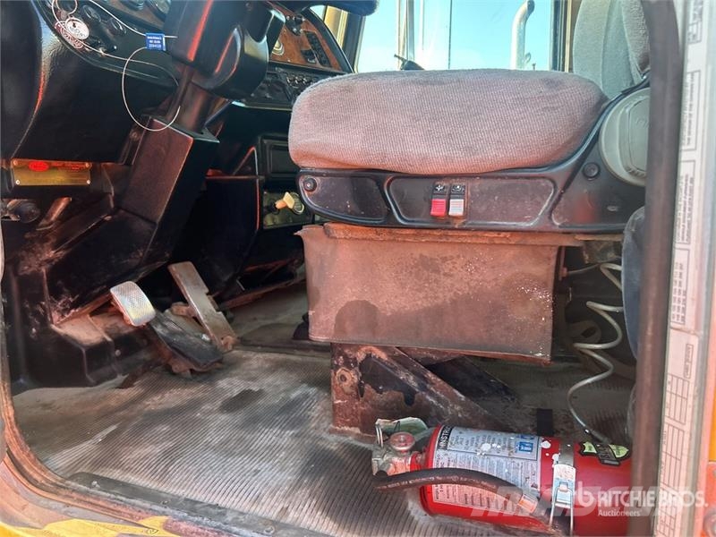 Peterbilt 357 8x4 Mixer Truck Cementbil