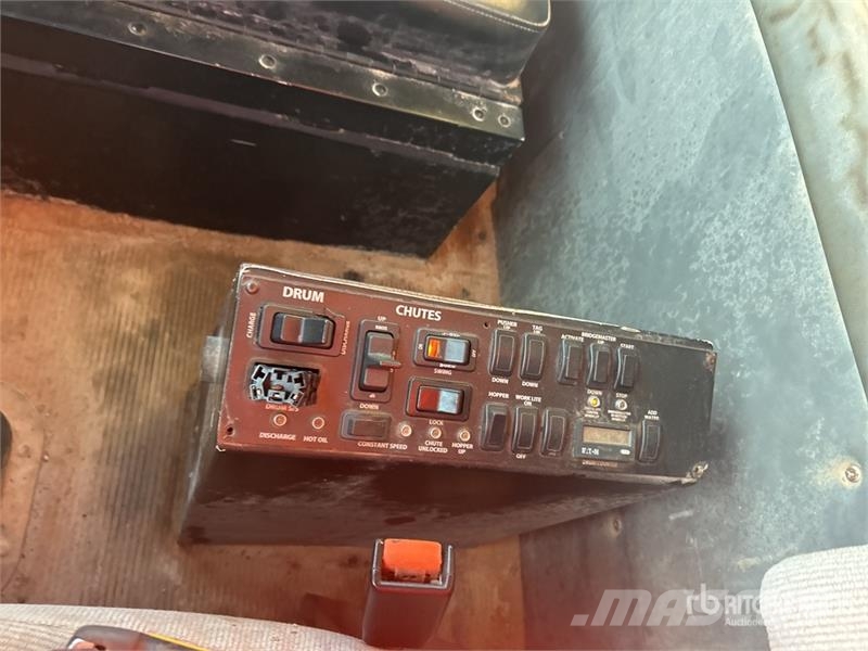 Peterbilt 357 8x4 Mixer Truck Cementbil