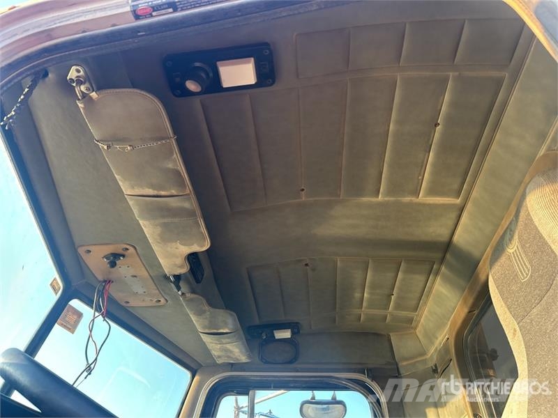 Peterbilt 357 8x4 Mixer Truck Cementbil