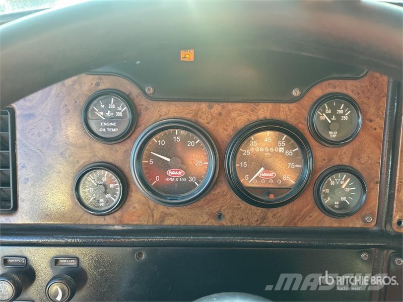 Peterbilt 357 8x4 Mixer Truck Cementbil