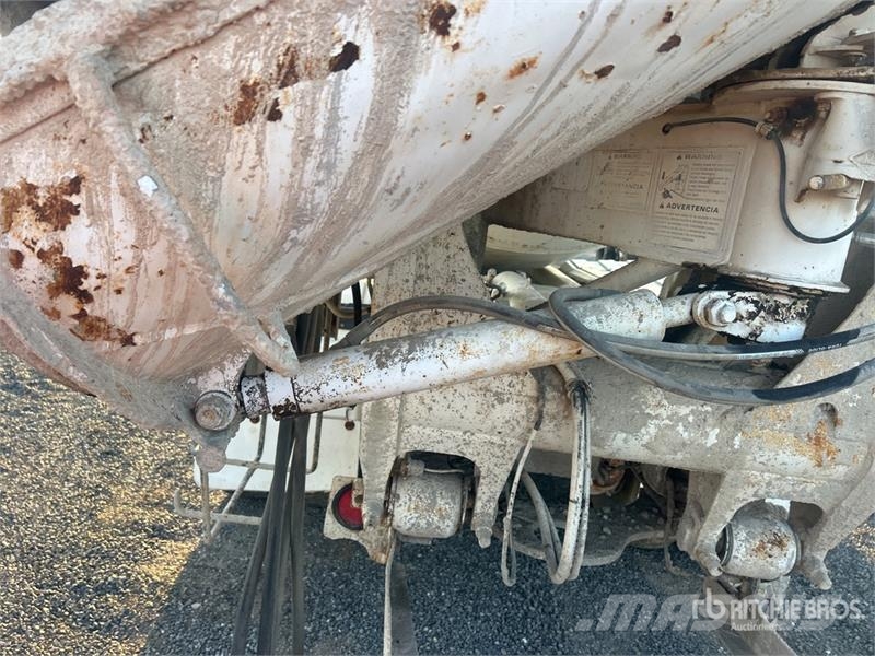 Peterbilt 357 8x4 Mixer Truck Cementbil