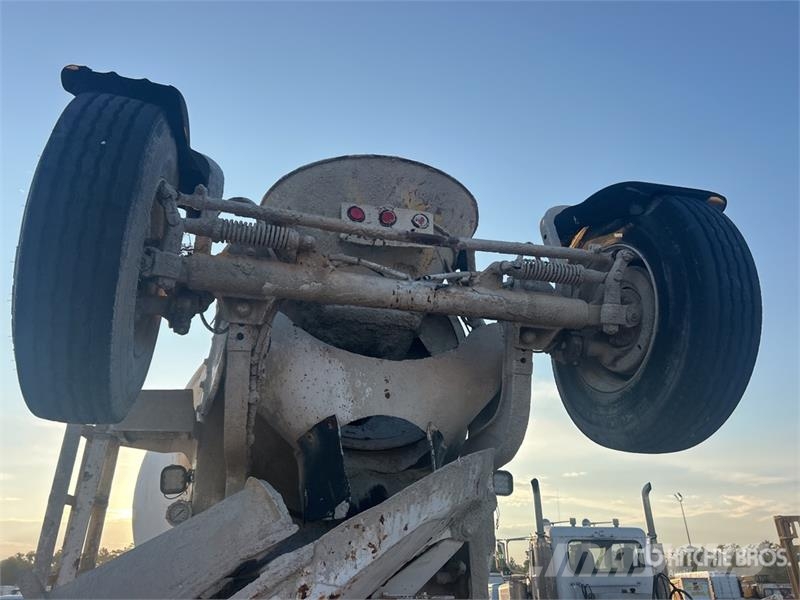 Peterbilt 357 8x4 Mixer Truck Cementbil