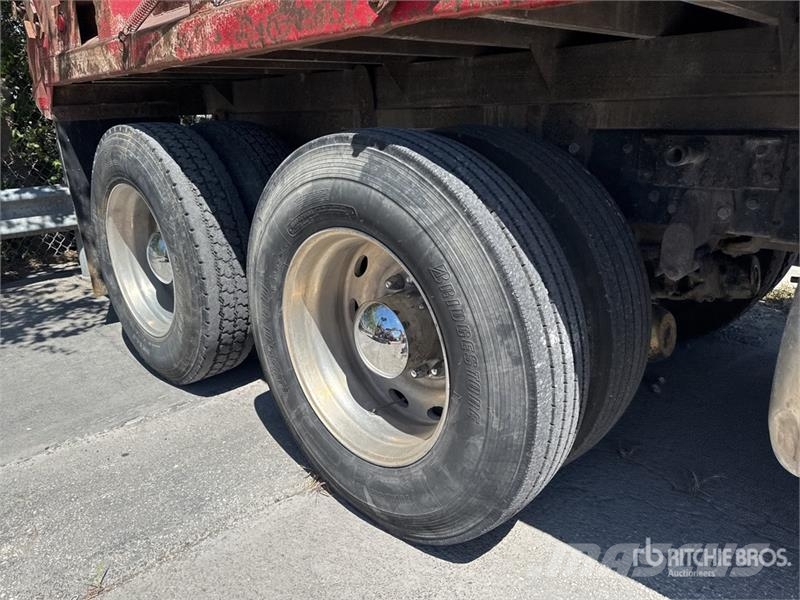 Peterbilt 359 Kallurid