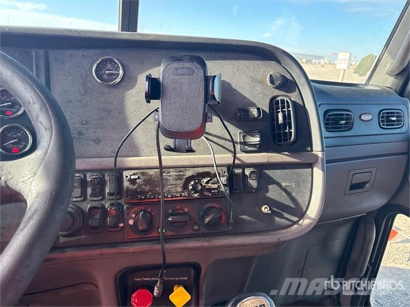 Peterbilt 365 中古トラクターヘッド | トレーラーヘッド