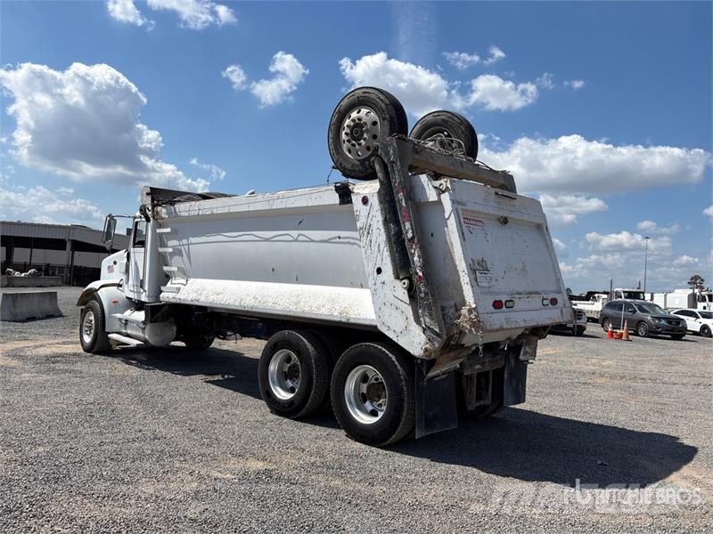 Peterbilt 365 Tipper trucks