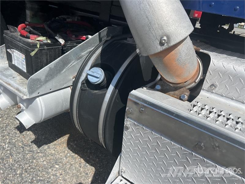 Peterbilt 365 شاحنات قلابة