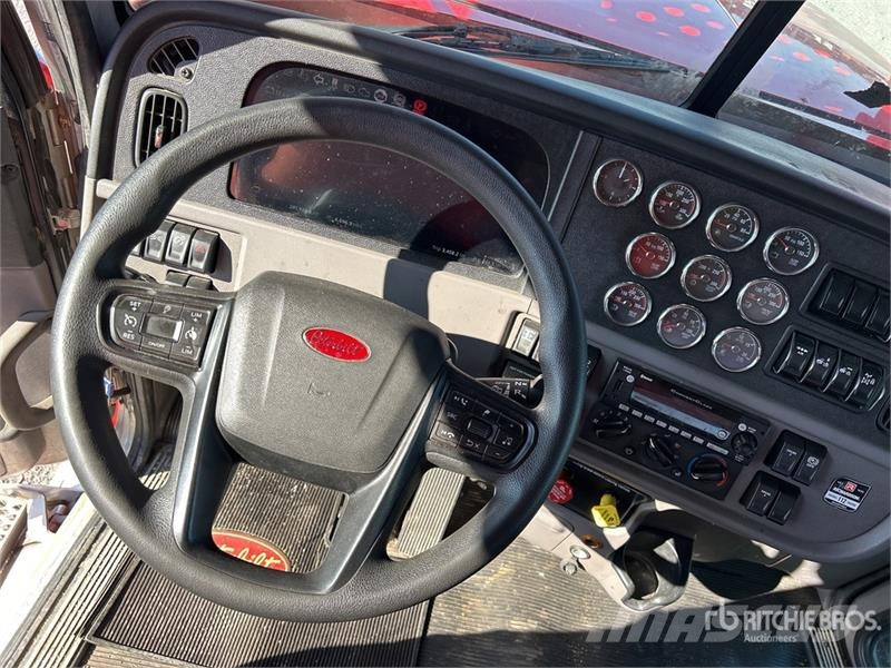 Peterbilt 365 Cegonhas