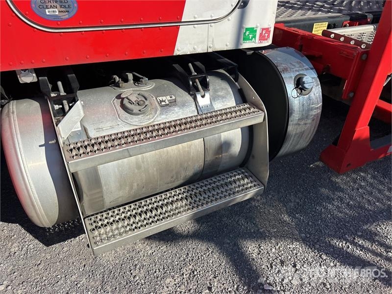 Peterbilt 365 Cegonhas