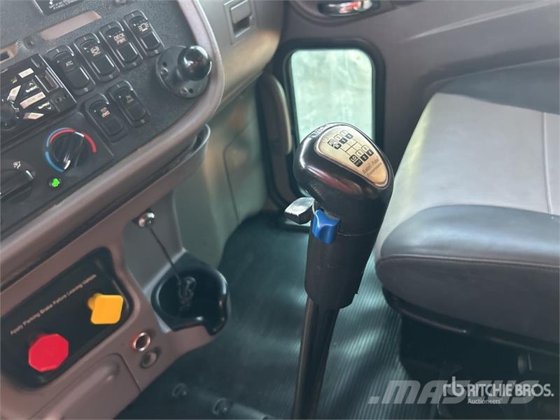 Peterbilt 365 Trekkers