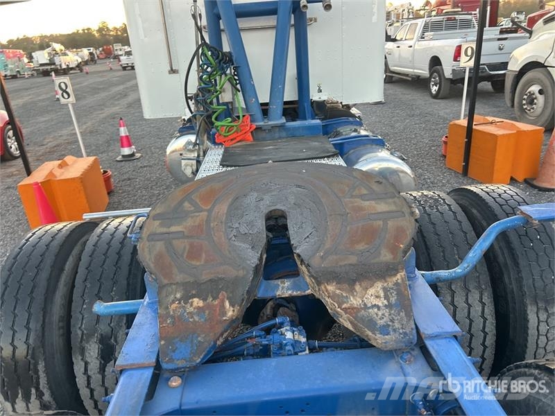 Peterbilt 365 Trekkers
