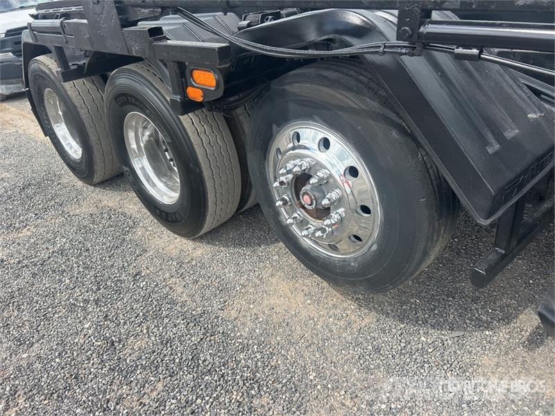 Peterbilt 365 Kipplader
