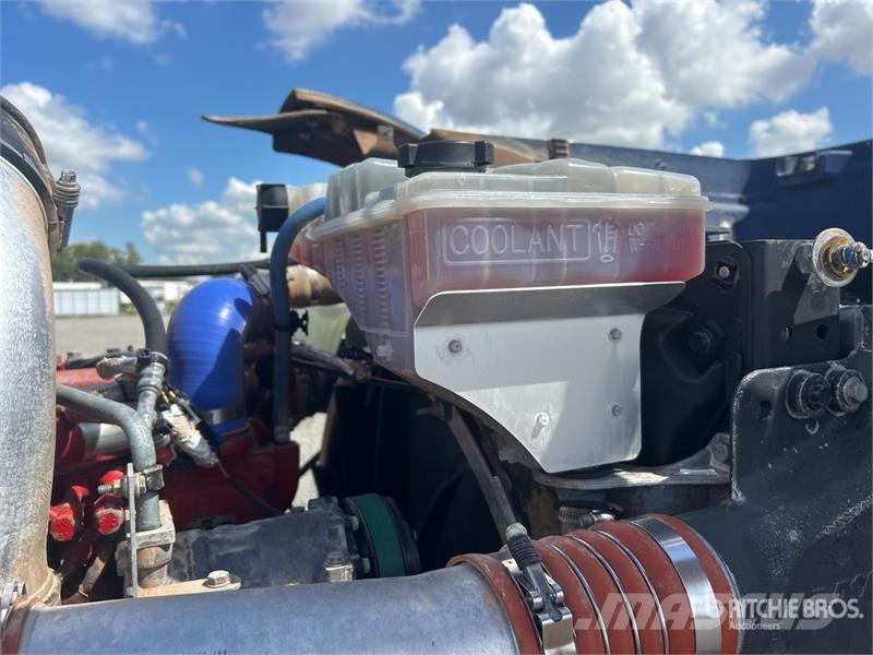 Peterbilt 365 شاحنات قلابة
