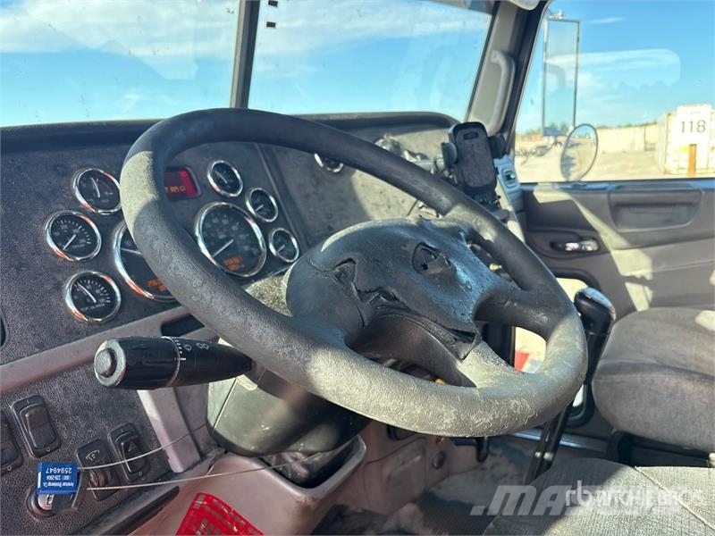 Peterbilt 365 中古トラクターヘッド | トレーラーヘッド