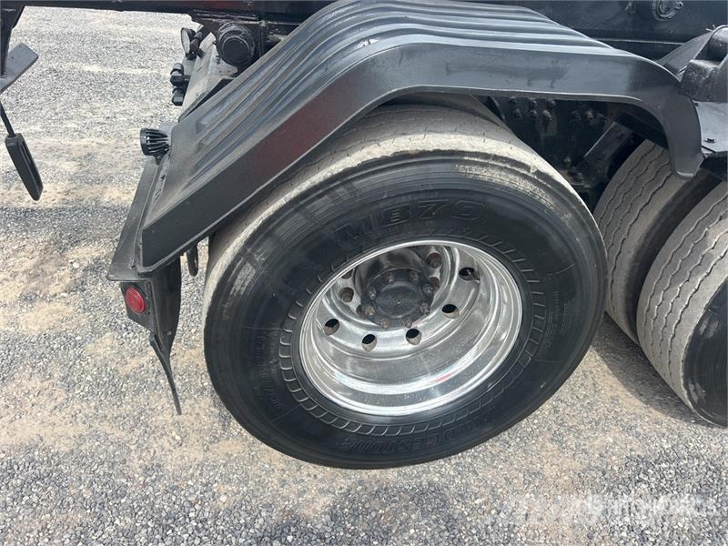 Peterbilt 365 Kipplader