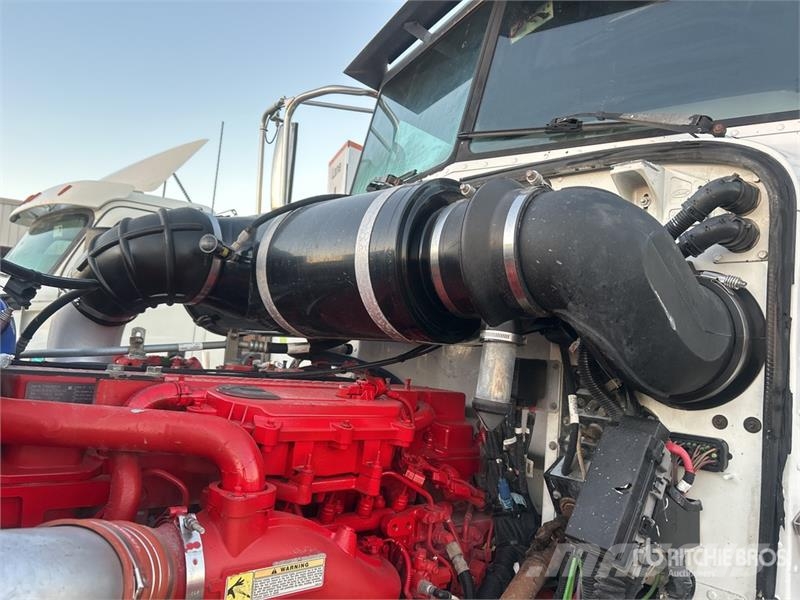 Peterbilt 365 Trekkers
