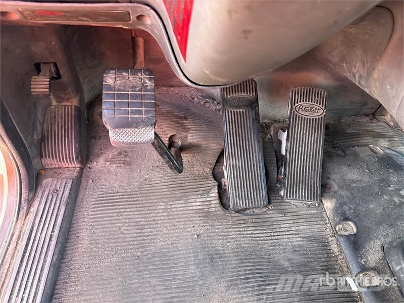 Peterbilt 365 中古トラクターヘッド | トレーラーヘッド