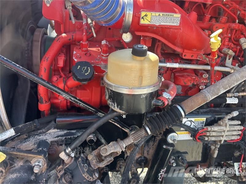 Peterbilt 365 شاحنات قلابة