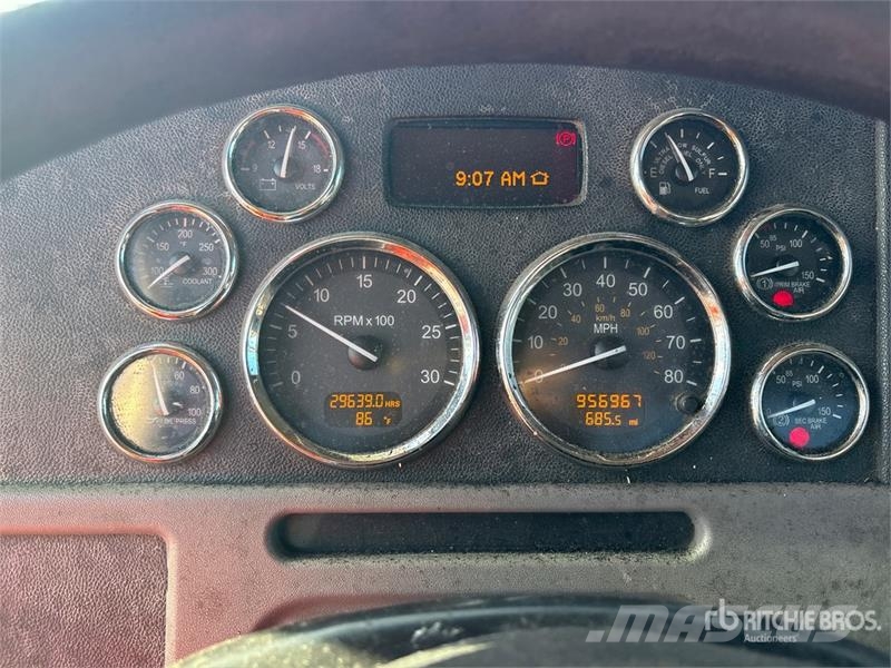 Peterbilt 365 中古トラクターヘッド | トレーラーヘッド