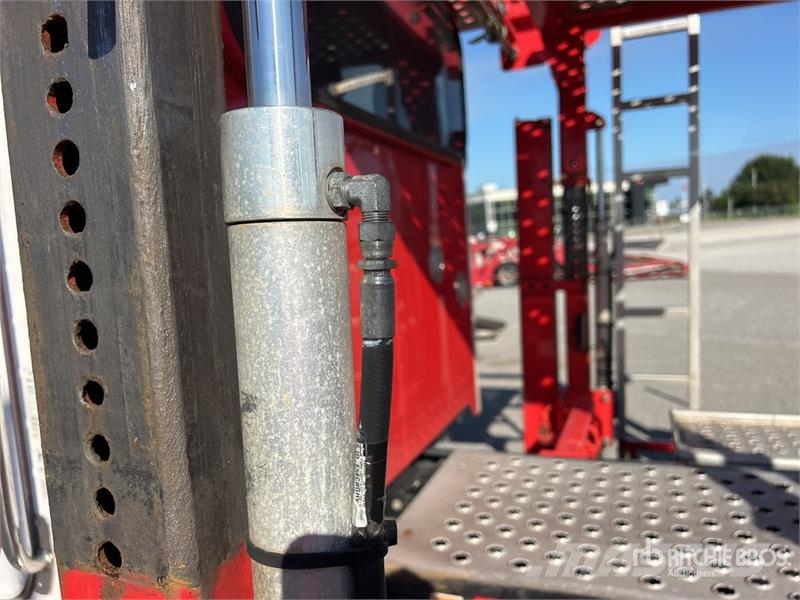 Peterbilt 365 Cegonhas