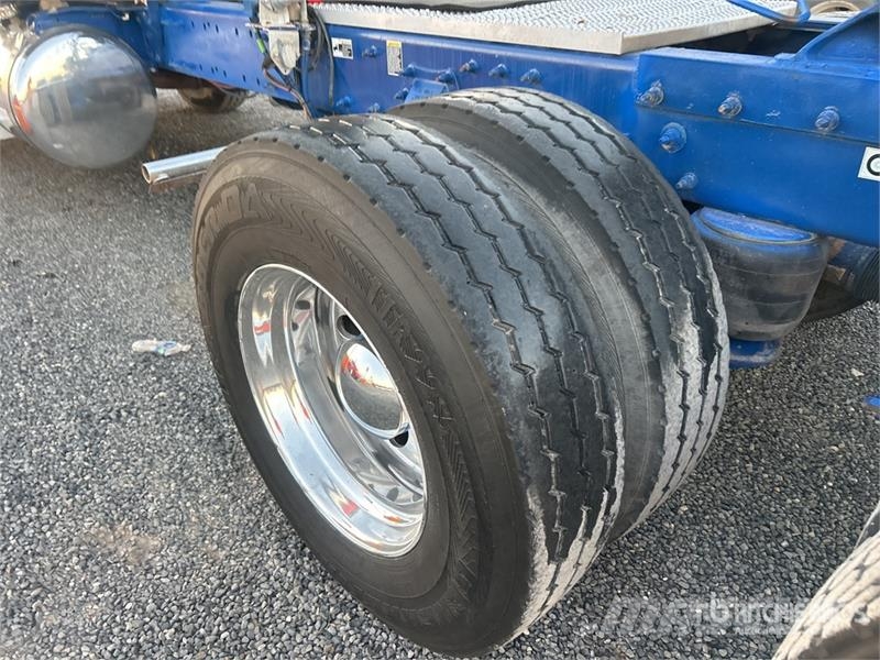 Peterbilt 365 Trekkers