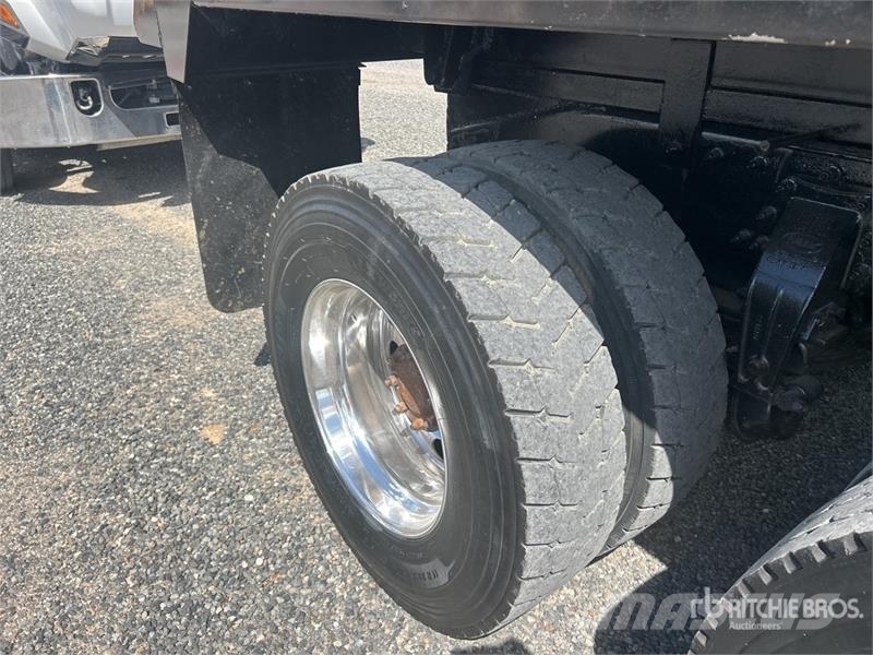 Peterbilt 365 شاحنات قلابة