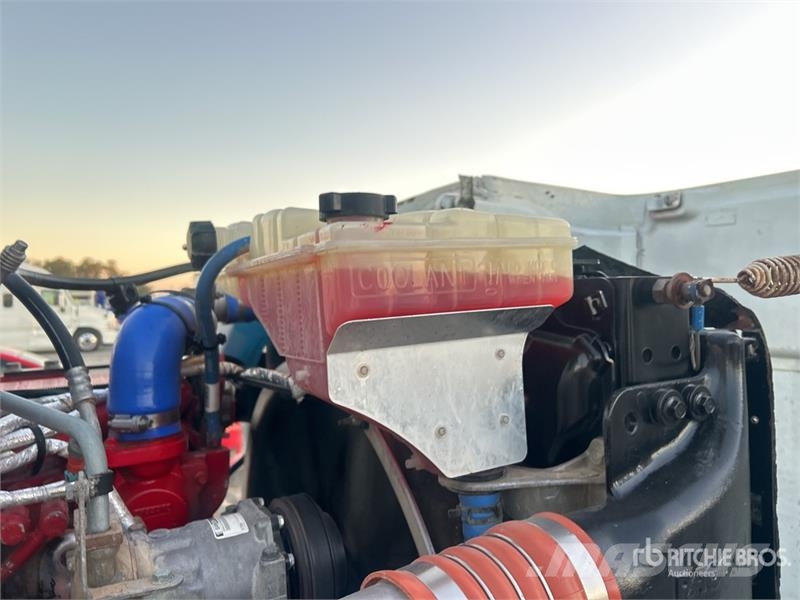 Peterbilt 365 Trekkers