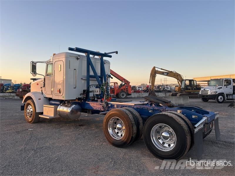 Peterbilt 365 Trekkers