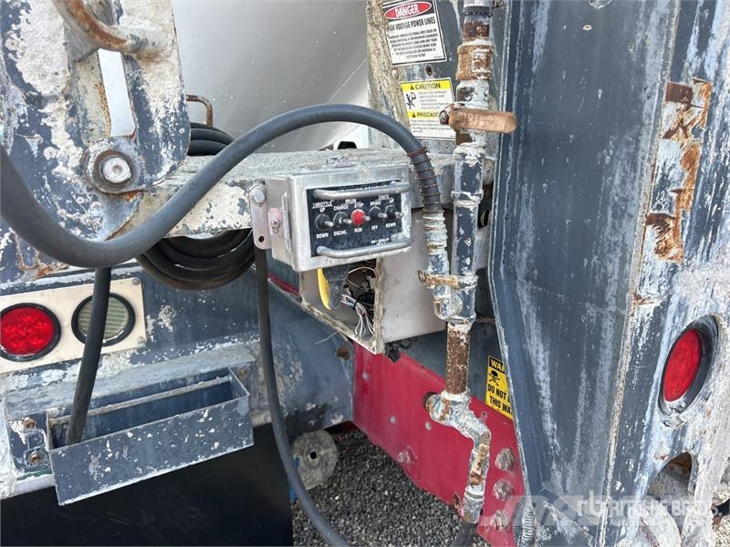 Peterbilt 365 6x4 Mixer Truck Автобетоносмесители